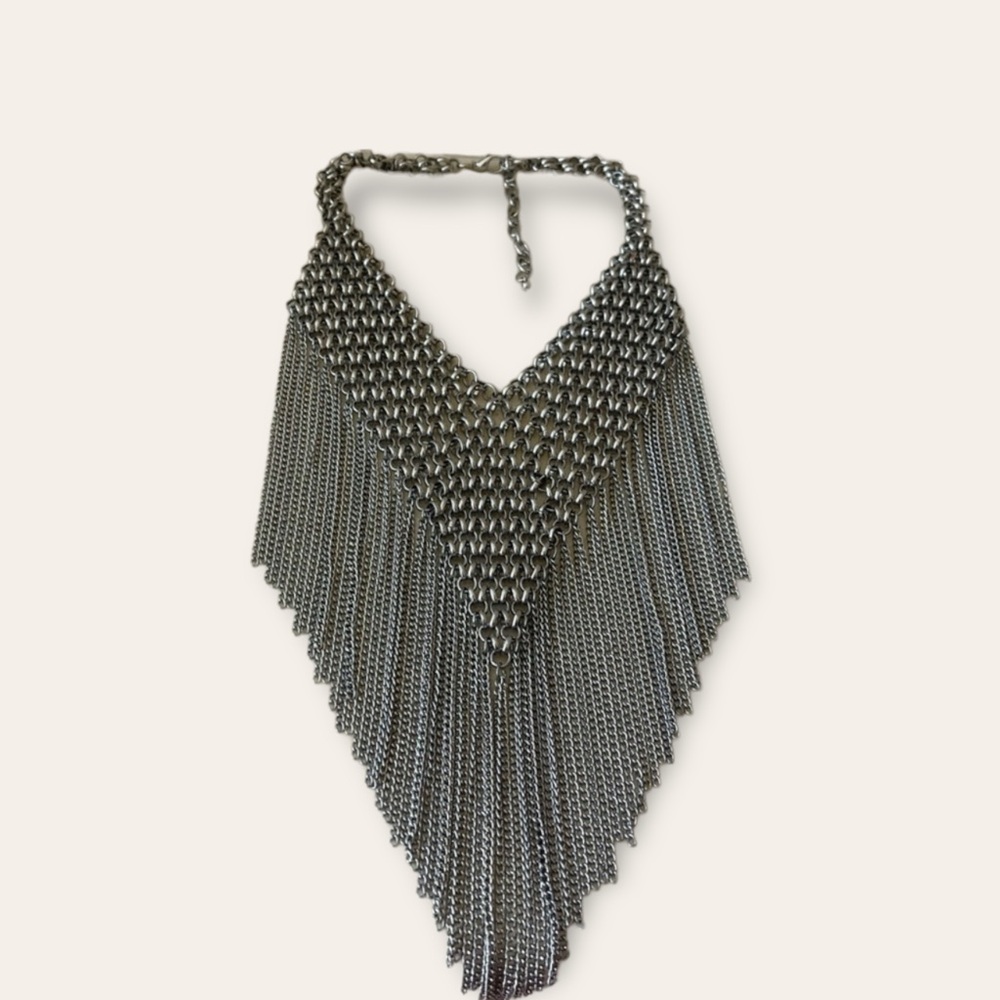 Stunning Fashion Necklace❣️Statement Piece